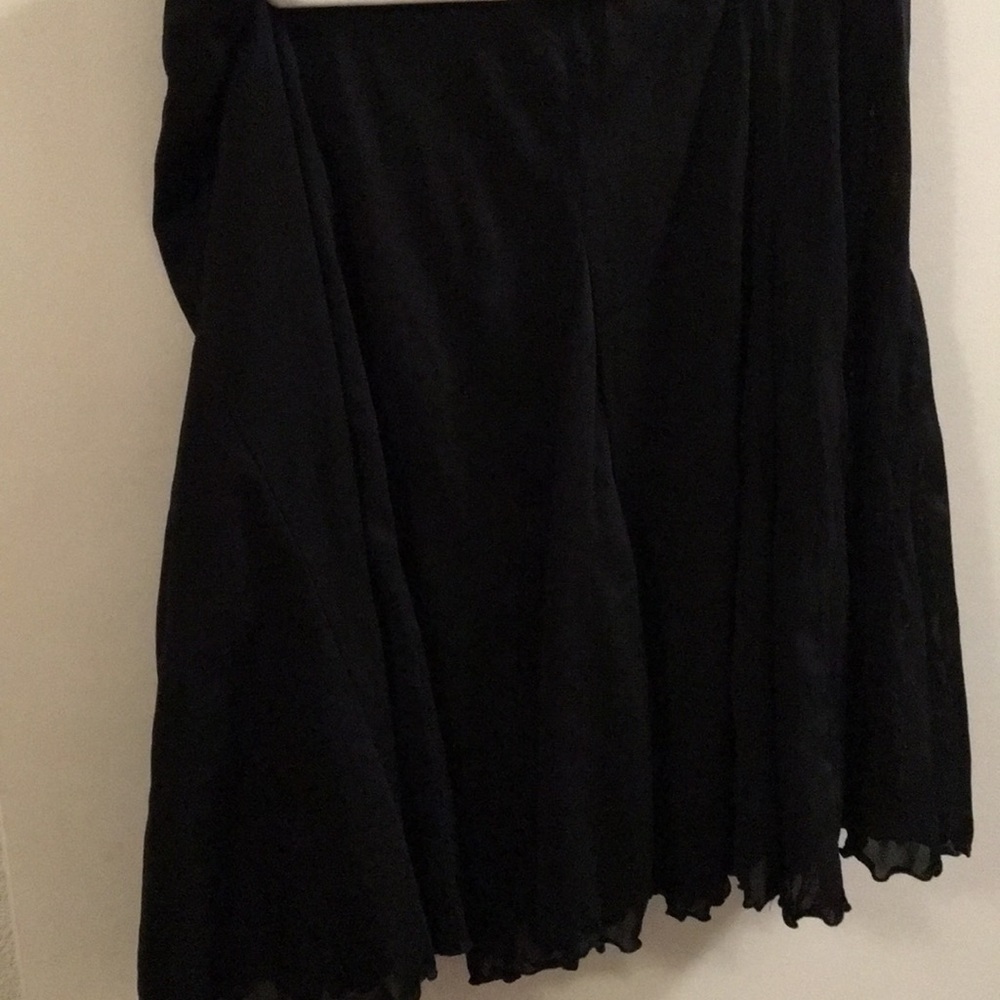 Maurice’s medium chiffon style skirt